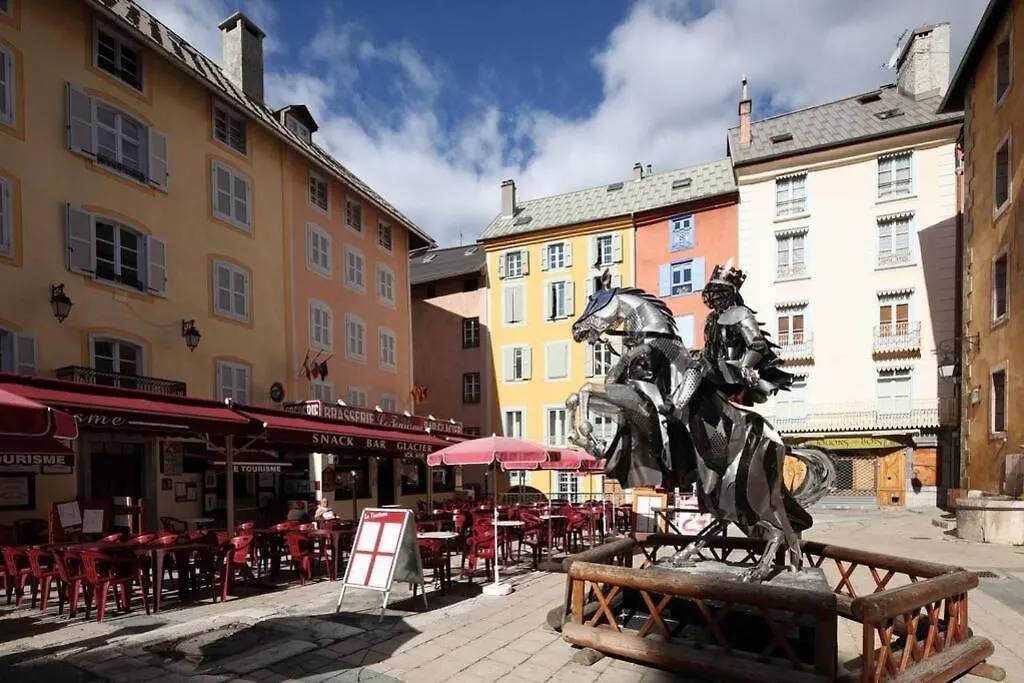 Apartment Studio Ideal 2 Personnes Et/Ou Avec 2 Enfants Briancon