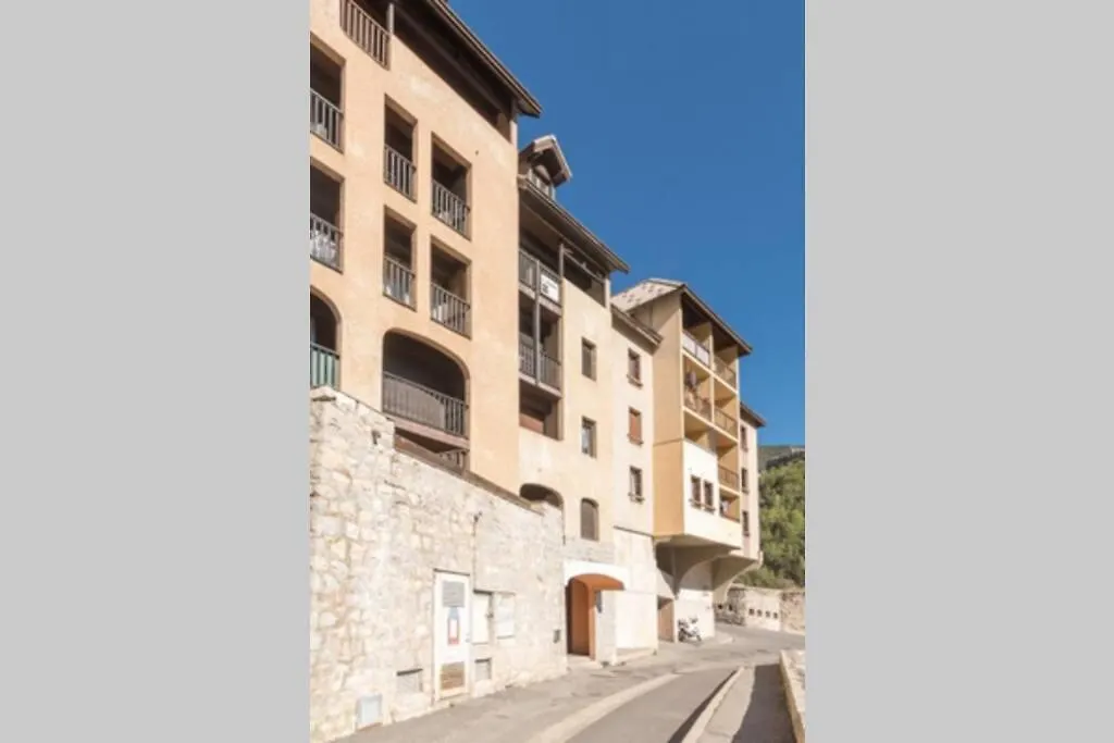 Apartment Studio Ideal 2 Personnes Et/Ou Avec 2 Enfants Briancon